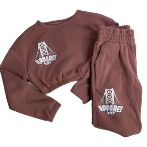 Apparel 707 Ladys Outfit Relaxed and comfortable 15% cotton 85% polyester